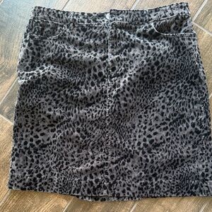 Talbots Gray and Black Leopard Print Mini Skirt
